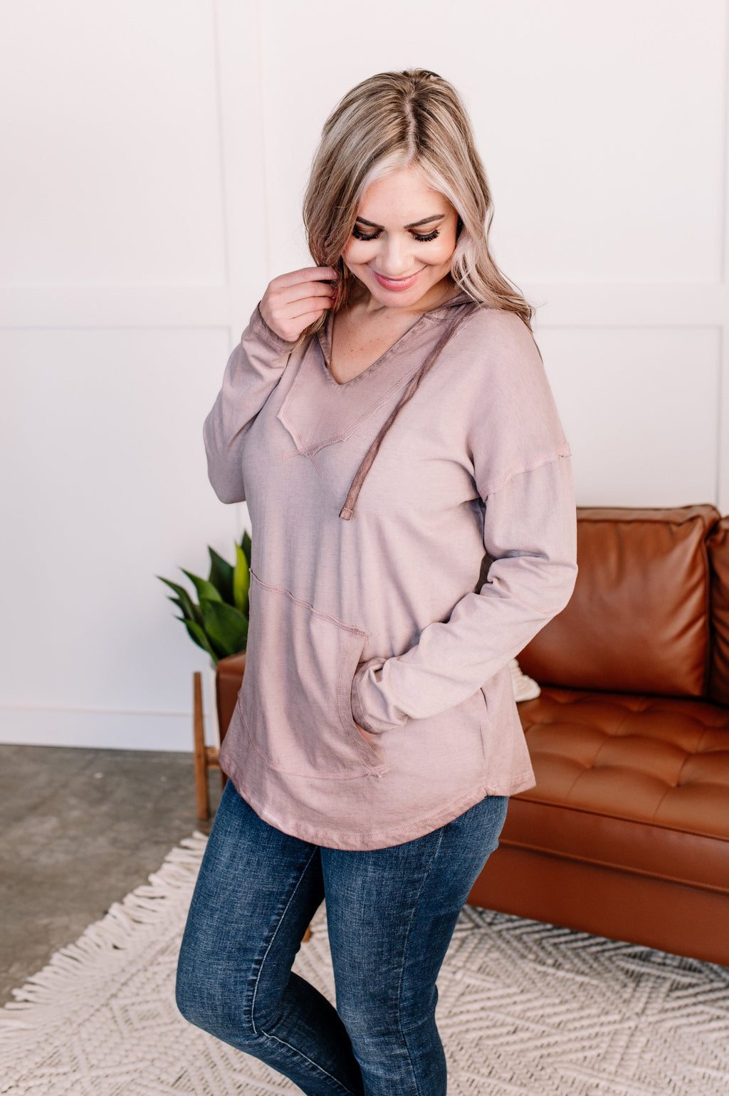 Edge Your Bets Hooded Top In Bark